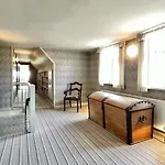 Historic From 1848 Holiday home *
